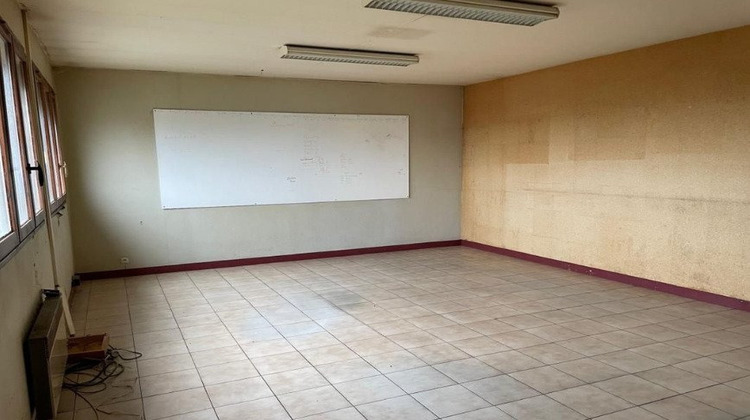 Ma-Cabane - Vente Local commercial NAGEL SEEZ MESNIL, 1350 m²