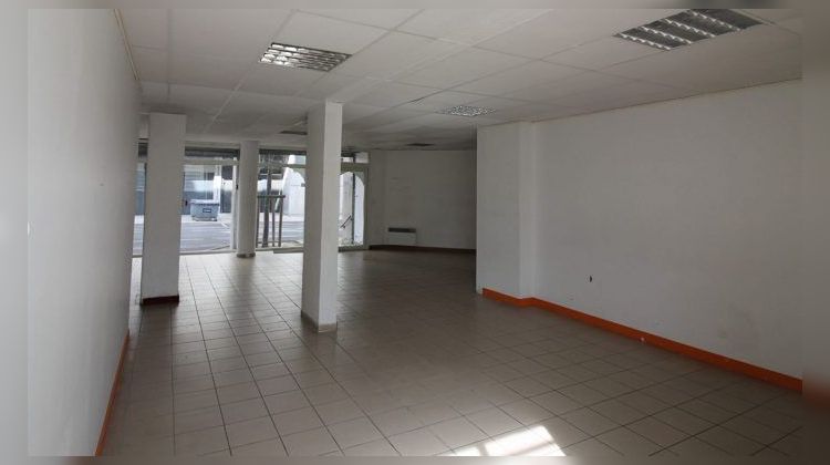 Ma-Cabane - Vente Local commercial Nîmes, 206 m²