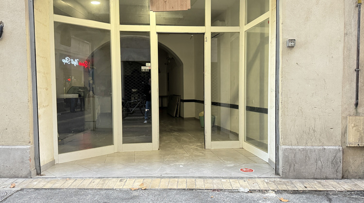 Ma-Cabane - Vente Local commercial Nîmes, 130 m²