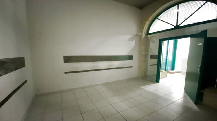 Ma-Cabane - Vente Local commercial Nîmes, 105 m²