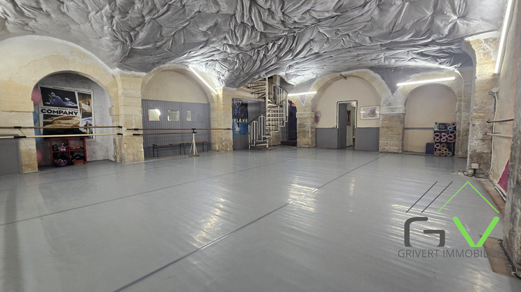 Ma-Cabane - Vente Local commercial Nîmes, 322 m²