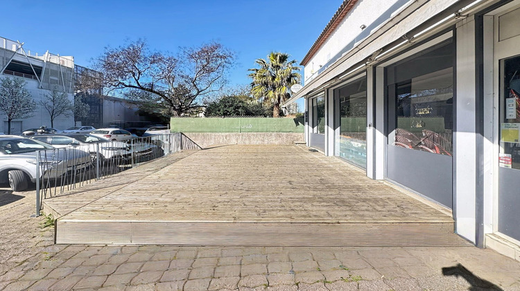 Ma-Cabane - Vente Local commercial Nimes, 245 m²