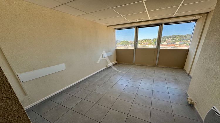 Ma-Cabane - Vente Local commercial NIMES, 103 m²