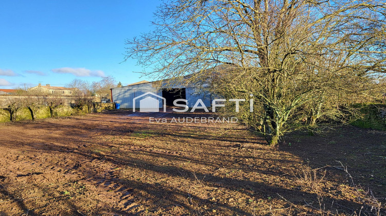 Ma-Cabane - Vente Local commercial Niort, 800 m²