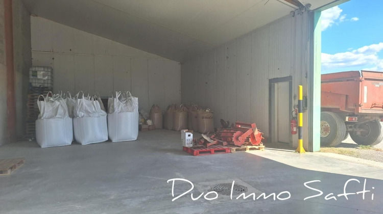 Ma-Cabane - Vente Local commercial Niozelles, 2200 m²