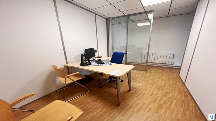 Ma-Cabane - Vente Local commercial NOTRE-DAME-DE-BONDEVILLE, 190 m²