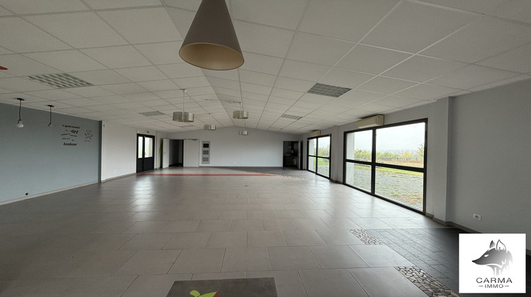 Ma-Cabane - Vente Local commercial Nueil-les-Aubiers, 258 m²