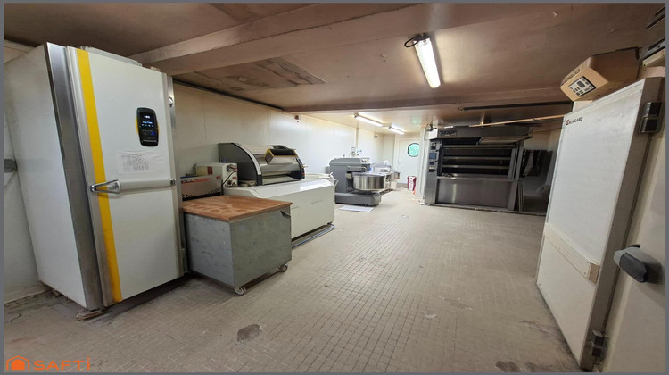 Ma-Cabane - Vente Local commercial Oloron-Sainte-Marie, 280 m²