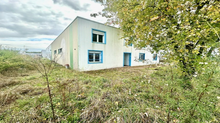 Ma-Cabane - Vente Local commercial Ornex, 350 m²