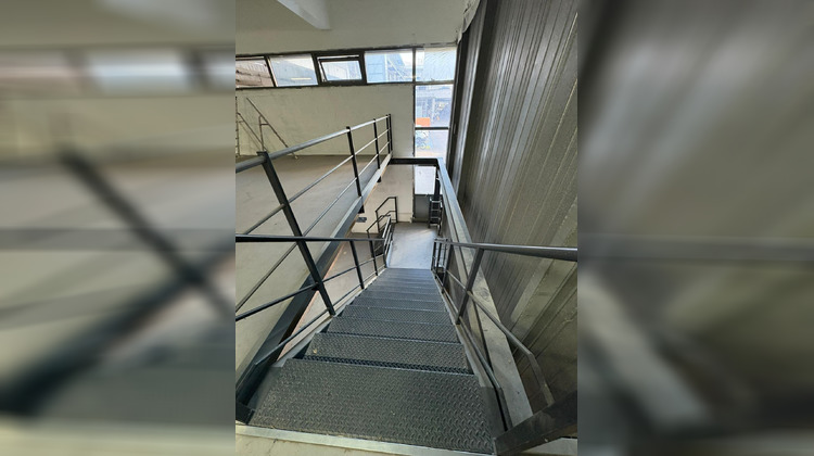 Ma-Cabane - Vente Local commercial Pantin, 1833 m²