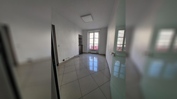 Ma-Cabane - Vente Local commercial PARIS 10, 62 m²