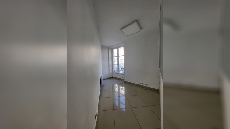 Ma-Cabane - Vente Local commercial PARIS 10, 62 m²