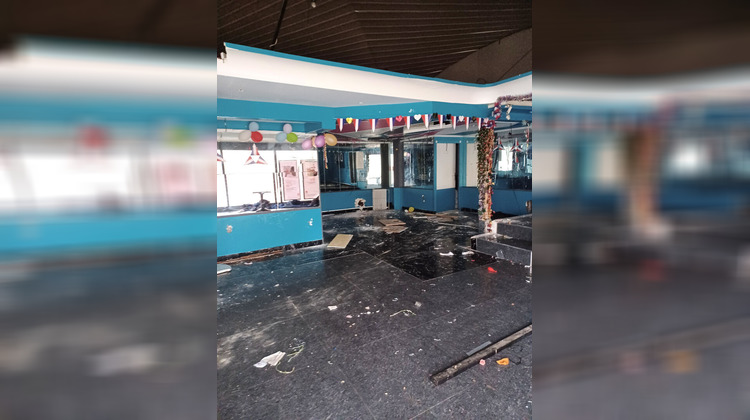 Ma-Cabane - Vente Local commercial PARIS 13, 270 m²