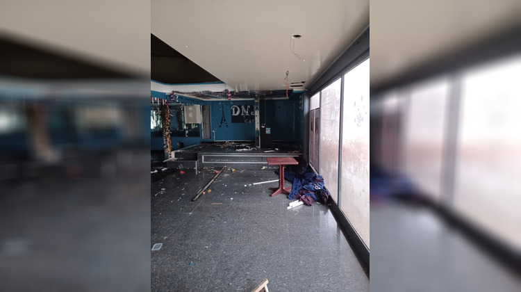 Ma-Cabane - Vente Local commercial PARIS 13, 270 m²