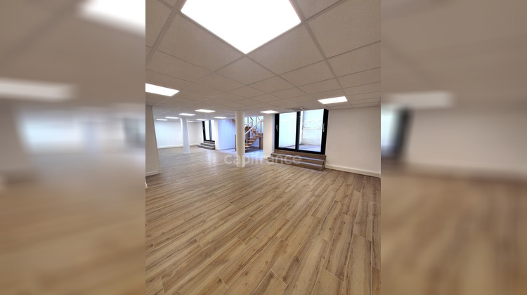 Ma-Cabane - Vente Local commercial PARIS 15EME ARRONDISSEMENT, 200 m²