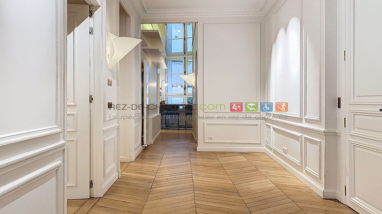 Ma-Cabane - Vente Local commercial PARIS 16, 90 m²