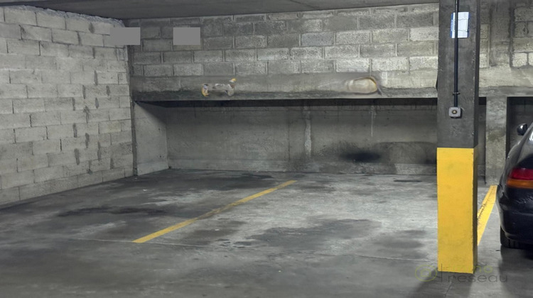 Ma-Cabane - Vente Local commercial PARIS 17EME ARRONDISSEMENT, 9 m²