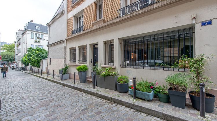 Ma-Cabane - Vente Local commercial PARIS 18, 309 m²