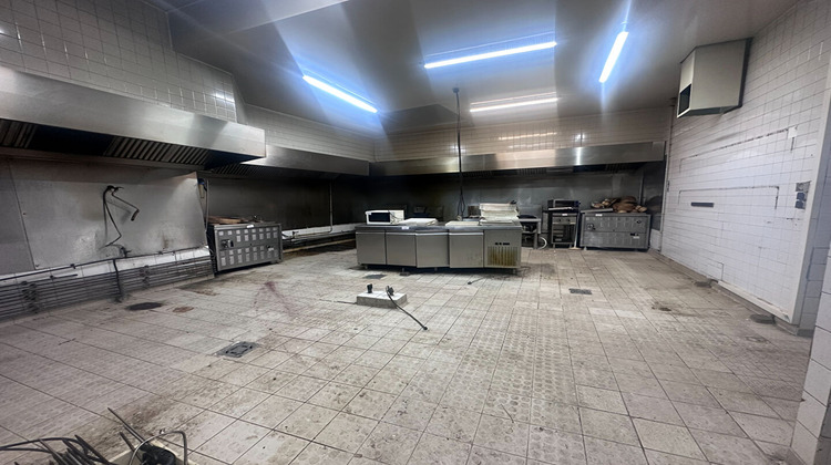 Ma-Cabane - Vente Local commercial PARIS 18, 535 m²