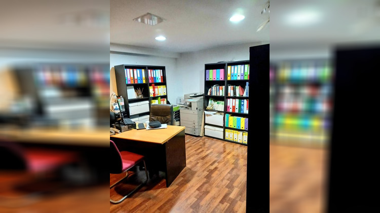 Ma-Cabane - Vente Local commercial PARIS 18E ARRONDISSEMENT, 69 m²