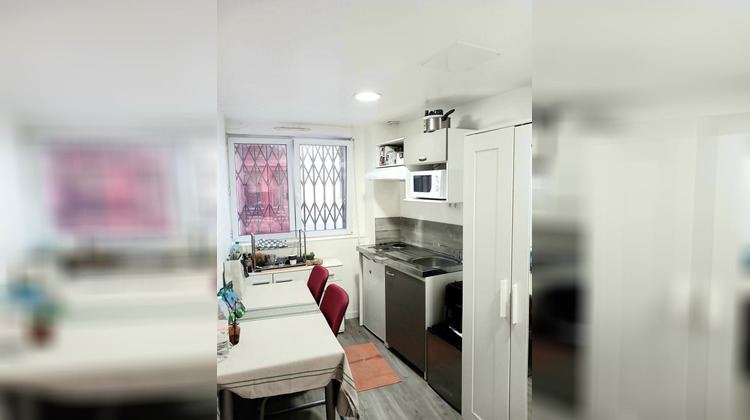 Ma-Cabane - Vente Local commercial PARIS 18E ARRONDISSEMENT, 69 m²