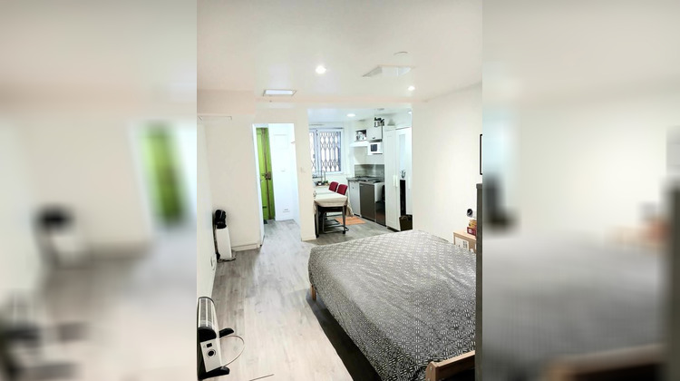 Ma-Cabane - Vente Local commercial PARIS 18E ARRONDISSEMENT, 69 m²