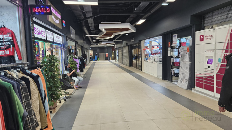 Ma-Cabane - Vente Local commercial PARIS 18EME ARRONDISSEMENT, 31 m²