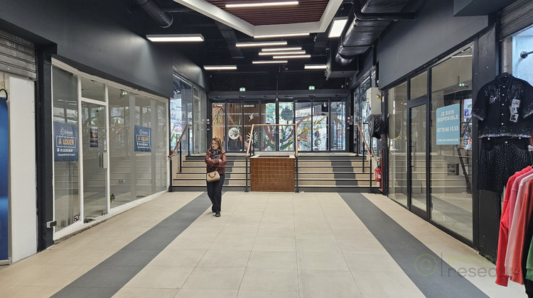 Ma-Cabane - Vente Local commercial PARIS 18EME ARRONDISSEMENT, 31 m²