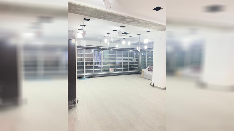 Ma-Cabane - Vente Local commercial PARIS 19, 104 m²