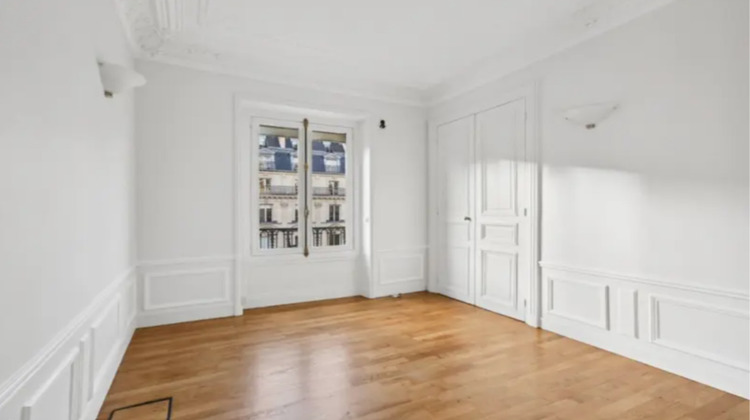 Ma-Cabane - Vente Local commercial PARIS 2, 193 m²