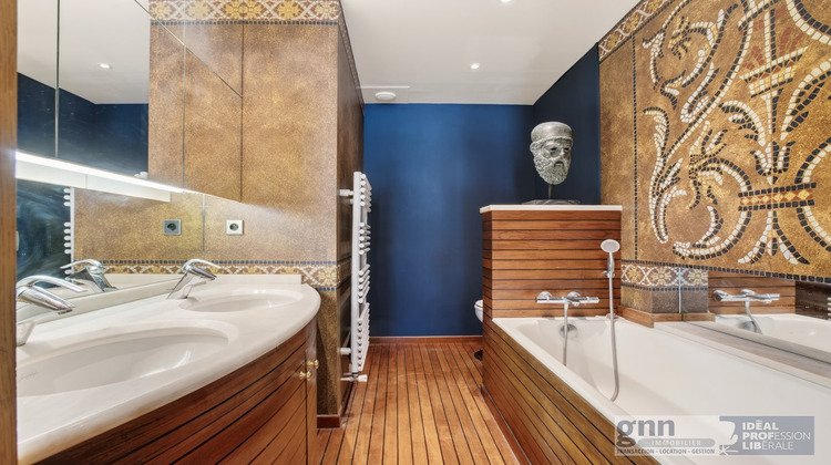 Ma-Cabane - Vente Local commercial PARIS 8, 149 m²