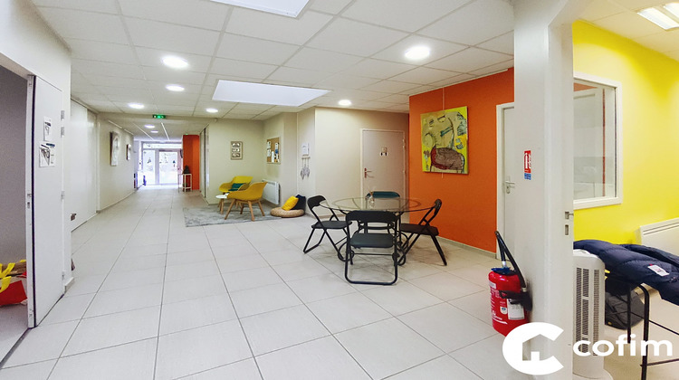 Ma-Cabane - Vente Local commercial Pau, 242 m²