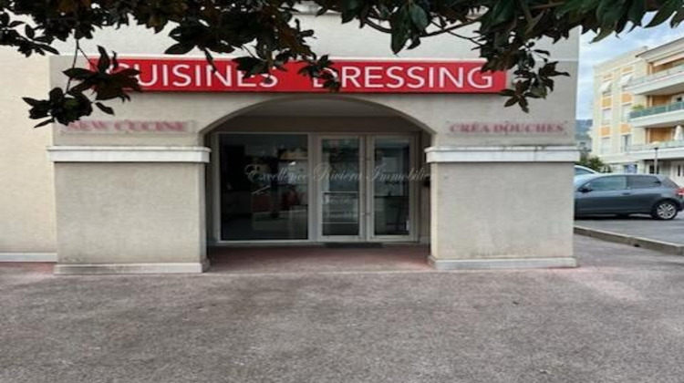 Ma-Cabane - Vente Local commercial Pégomas, 85 m²