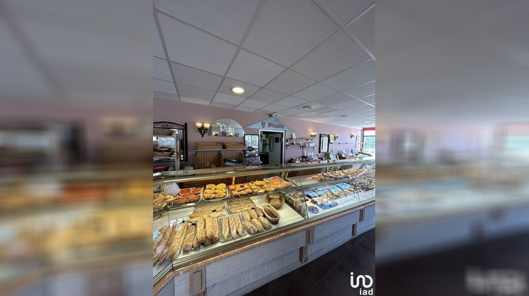 Ma-Cabane - Vente Local commercial Pélissanne, 177 m²