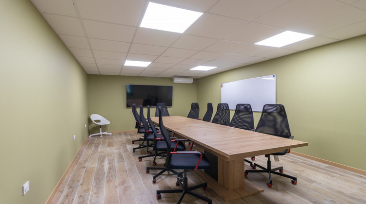Ma-Cabane - Vente Local commercial Pessac, 330 m²