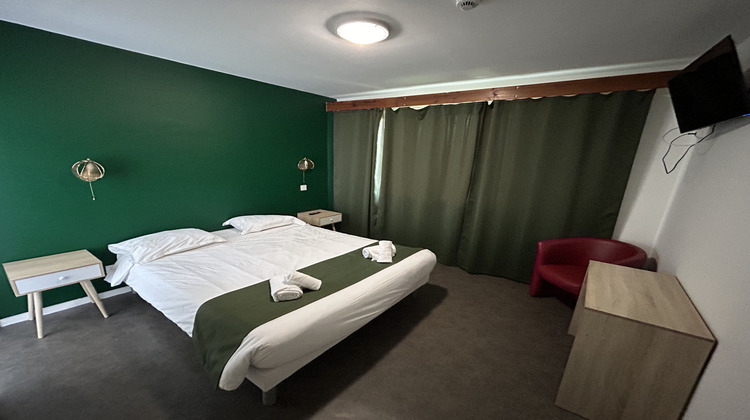 Ma-Cabane - Vente Local commercial Peyrat-de-Bellac, 990 m²