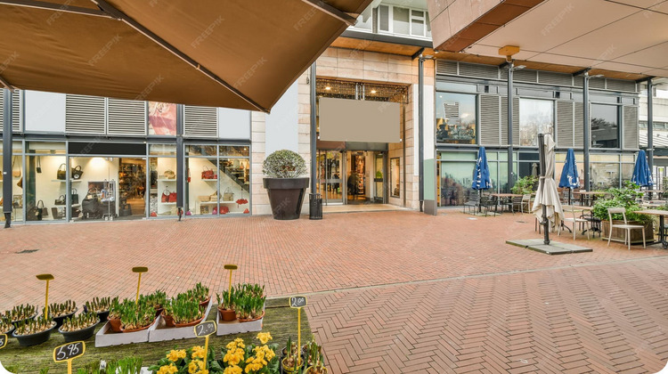 Ma-Cabane - Vente Local commercial PLONEOUR-LANVERN, 700 m²