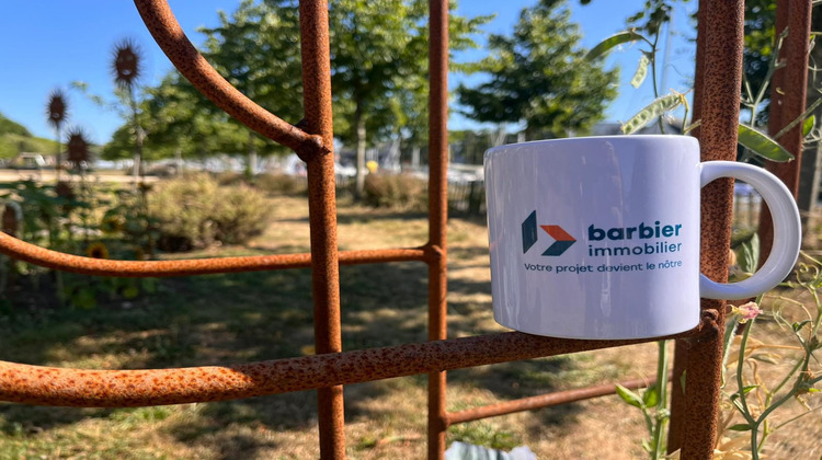 Ma-Cabane - Vente Local commercial Plougoumelen, 250 m²