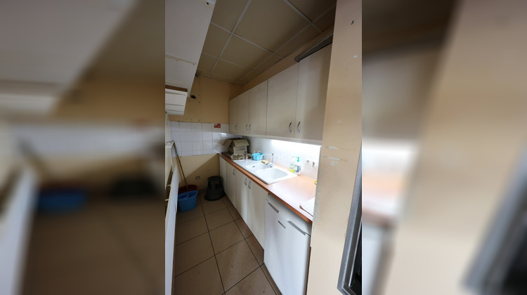 Ma-Cabane - Vente Local commercial POITIERS, 191 m²