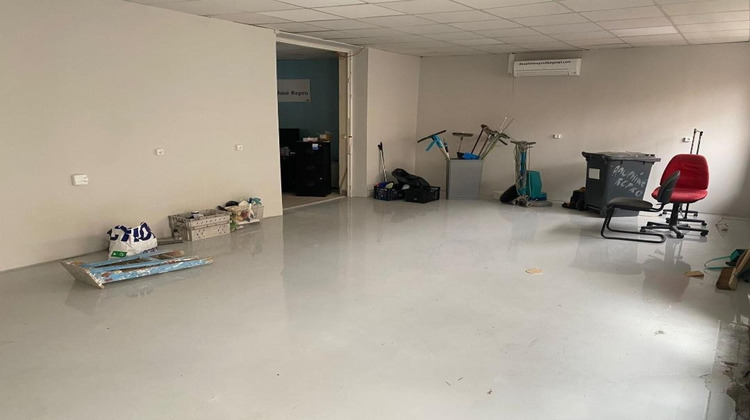 Ma-Cabane - Vente Local commercial Pont-de-Cheruy, 80 m²