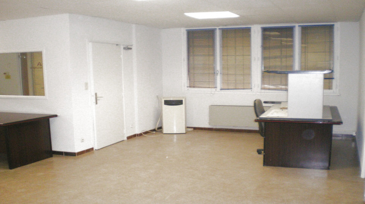 Ma-Cabane - Vente Local commercial Pont-Saint-Esprit, 1300 m²