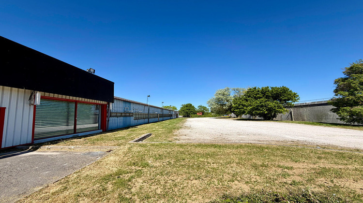 Ma-Cabane - Vente Local commercial PONT-SAINTE-MARIE, 1914 m²