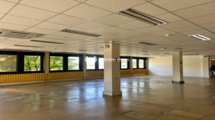 Ma-Cabane - Vente Local commercial Pont-Sainte-Marie, 4095 m²