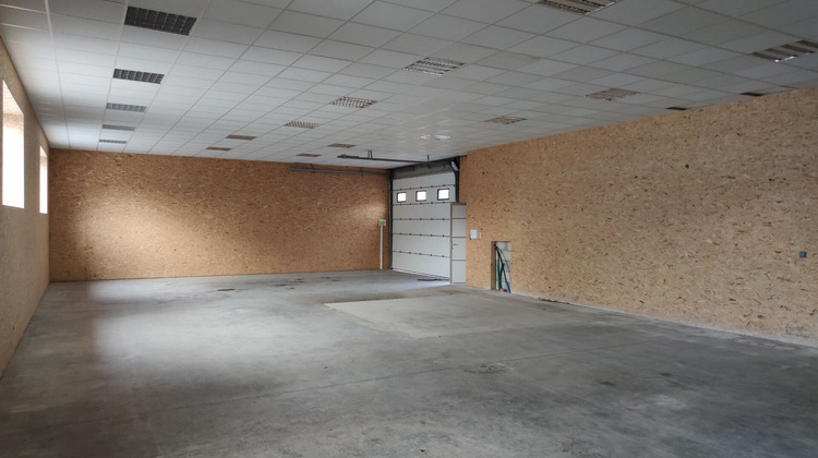 Ma-Cabane - Vente Local commercial PONTARLIER, 180 m²
