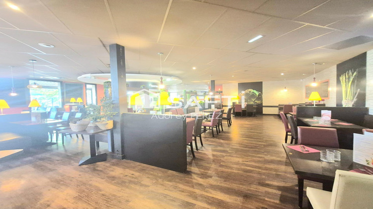 Ma-Cabane - Vente Local commercial Pontault-Combault, 656 m²