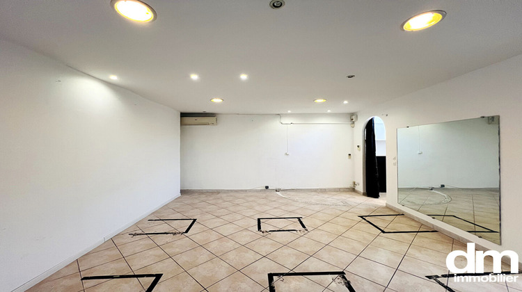 Ma-Cabane - Vente Local commercial PORT-DE-BOUC, 43 m²