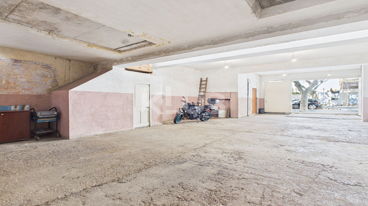 Ma-Cabane - Vente Local commercial PORT-DE-BOUC, 112 m²