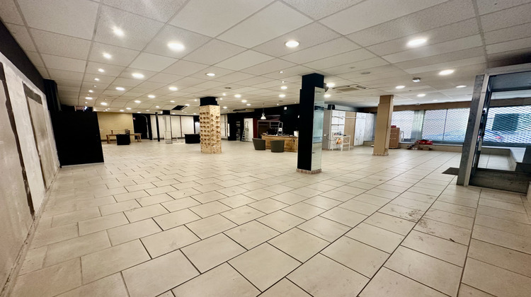 Ma-Cabane - Vente Local commercial Port-Saint-Louis-du-Rhône, 312 m²