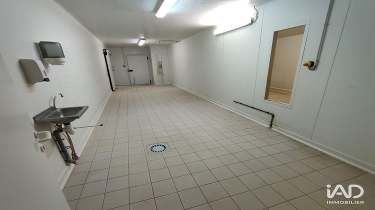 Ma-Cabane - Vente Local commercial Prunay-le-Gillon, 280 m²