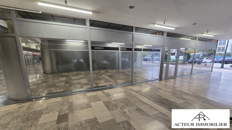 Ma-Cabane - Vente Local commercial Puteaux, 200 m²